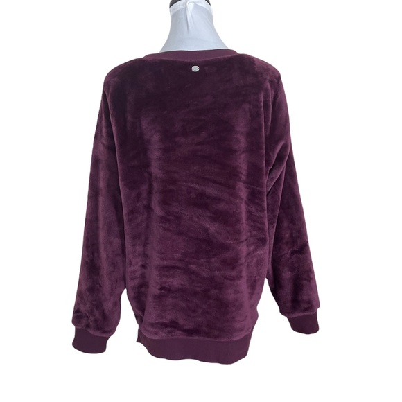 Gaiam pullover  faux fur feeling fabric wine colour sweatshirt size extra large - Picture 8 of 13